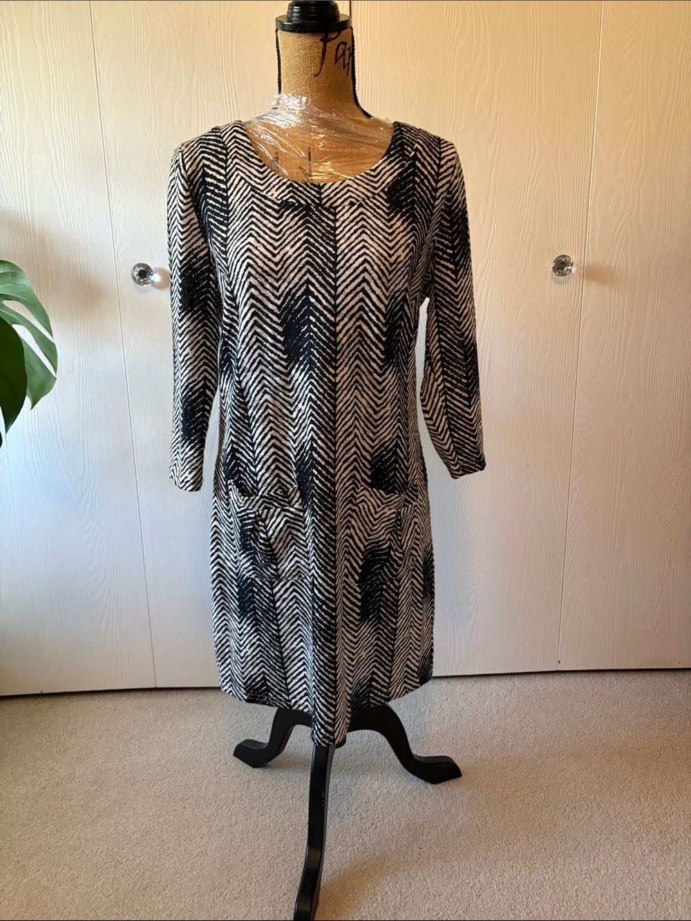 Papillon Black and White Chevron Shift Dress